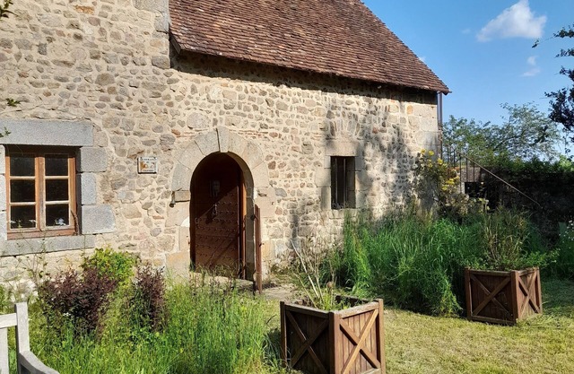 Cottage Dans le Parc du Château du Ligondeix,