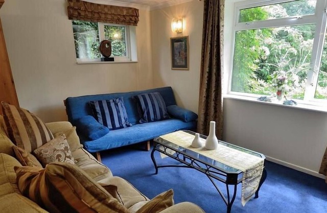 Cottage-Ensuite with Shower-Cam Cottage