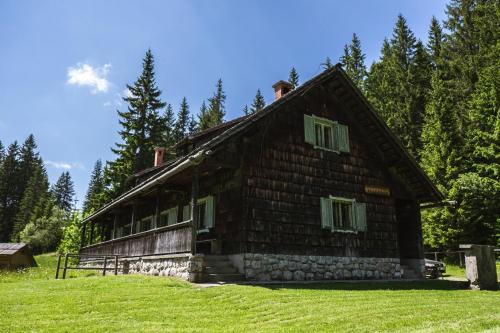 Cottage for big groups, nature is calling