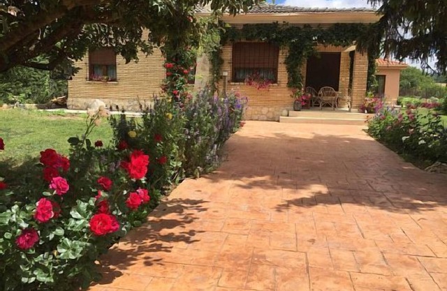 Cottage (full rental) El Quinto Pino for up to 9 people