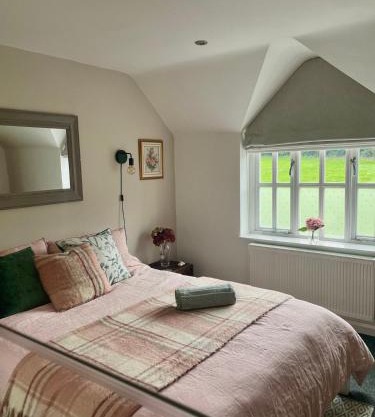 Cottage Guest House Nr Cheltenham on Cotswold Edge