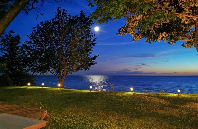 Cottage in Bayfield, Lake Huron Bluffs