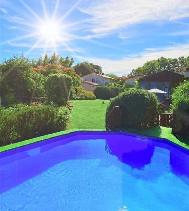 Cottage l'Atelier, aire de loisirs avec piscine