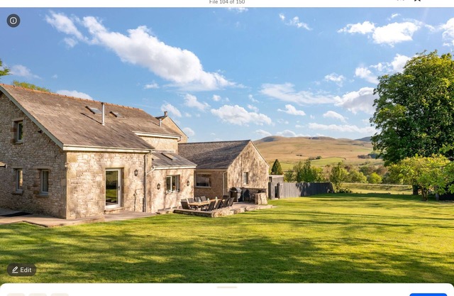 Cottage Living with all the Home Comforts you'd Expect.