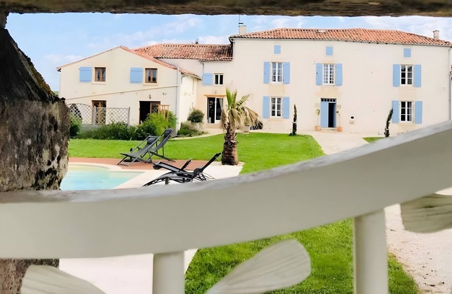 Cottage 'Opaline' with Shared Pool, Private Terrace and Wi-Fi