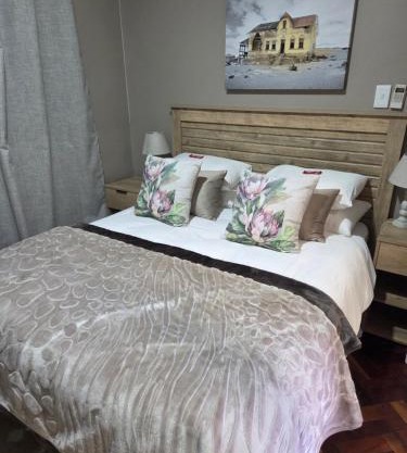 Cottage Rose 2