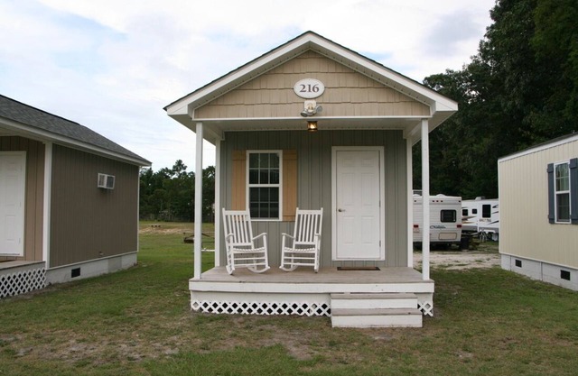 Cottage Studio 216*