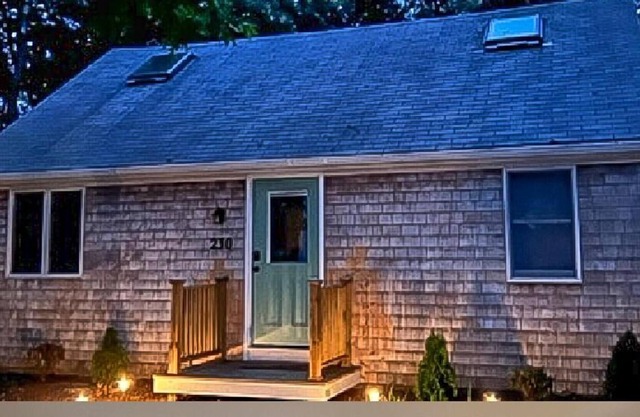 Cottage with beach/dock access