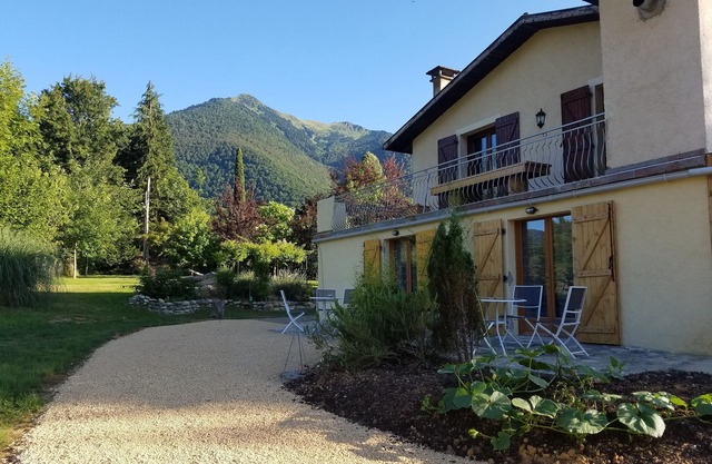 cottage with heated pool and covered in the Pyrenees