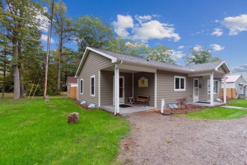 Cottages 7 & 9 - Fire Pit - Beach - Sleeps 8