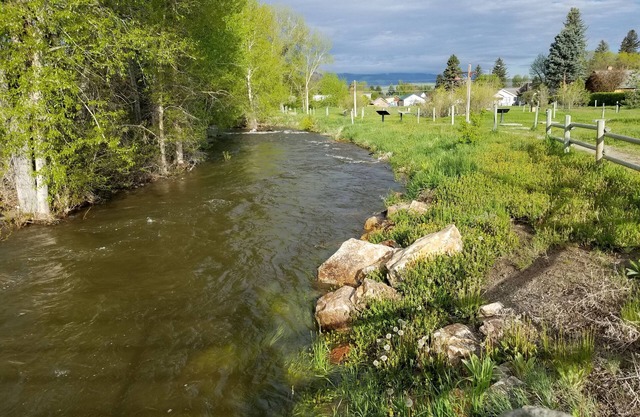 Cottonwood Creek Getaway