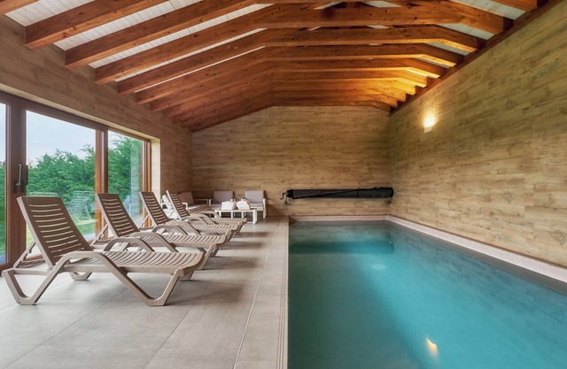 Country House 'Casa Rural Nogalia' with Private Terrace, Private Garden and Wi-Fi