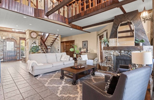 Country Escape - Acreage Home with Park