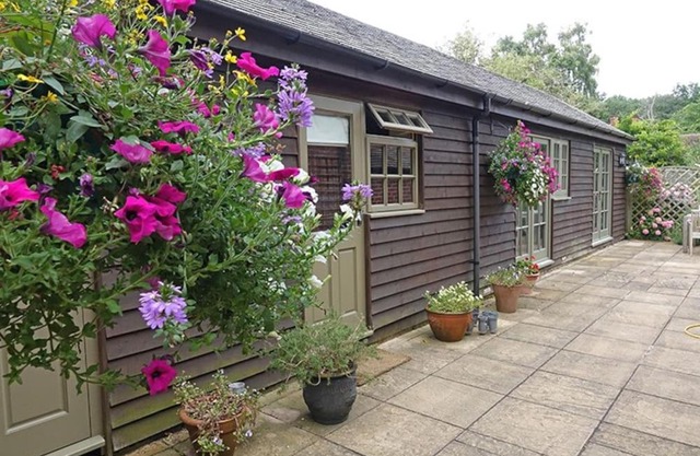 Country garden retreat near Henley on Thames