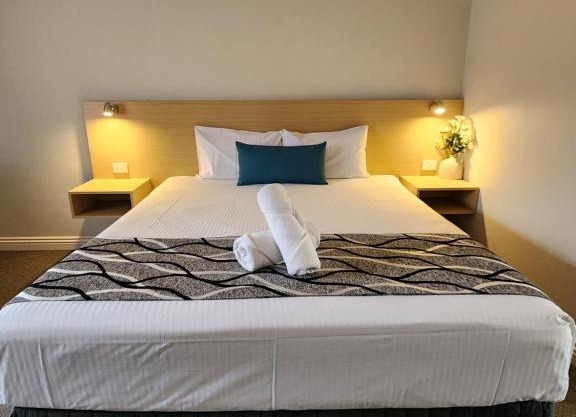 Country Gardens Motel