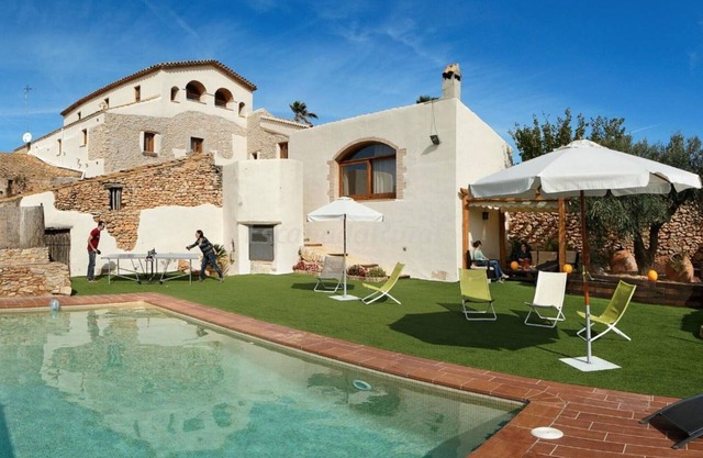 Country House 'Mas Llagostera' with Private Pool, Wi-Fi and Air Conditioning