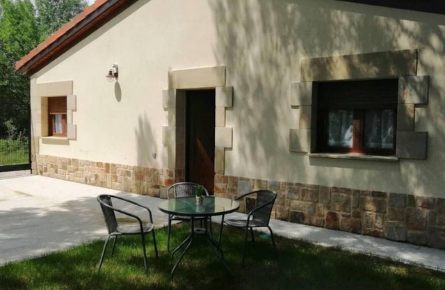 Country House 'El Aterpe 4' with Mountain View, Private Garden and Wi-Fi
