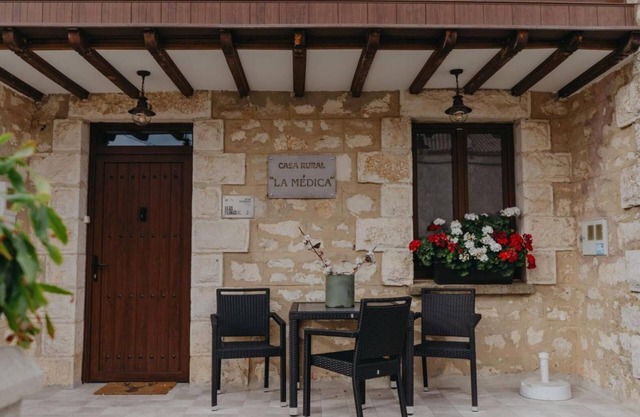 Country House 'La Medica' with Mountain View, Private Terrace and Wi-Fi