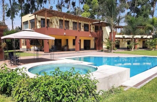 Country House with Sauna, Near Asia Boulevard