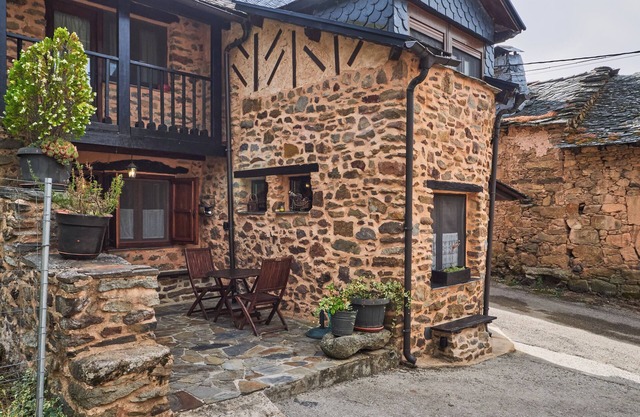 Country Home 'El Sardón 3' with Mountain View, Wi-Fi and Air Conditioning