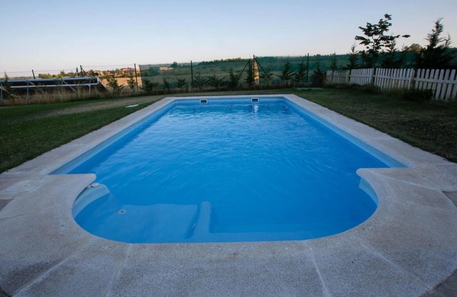 Country House 'El Barreal' with Private Pool, Private Garden and Wi-Fi