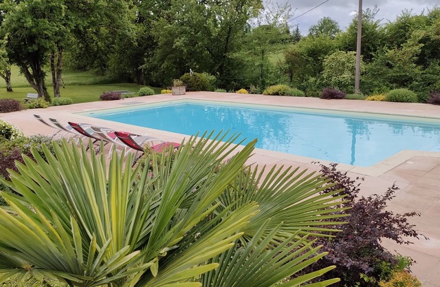 Country house 8 people comfortable, large pool
