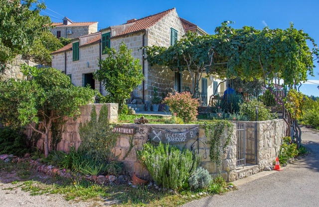 Country House Bakicevo - Two Bedroom Apartment with Terrace