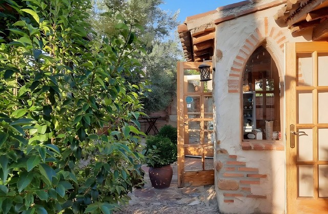 Country House 'Beautiful Alamedas' with Private Pool, Private Garden and Wi-Fi