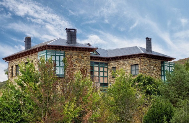 Country House 'C T R Montealegre' with Mountain View, Private Garden and Wi-Fi