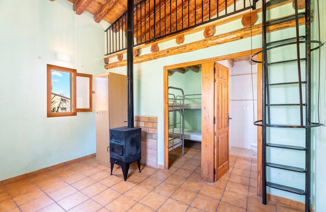 Country House 'Cabañas Rusticas 6' with Mountain View, Shared Pool and Wi-Fi