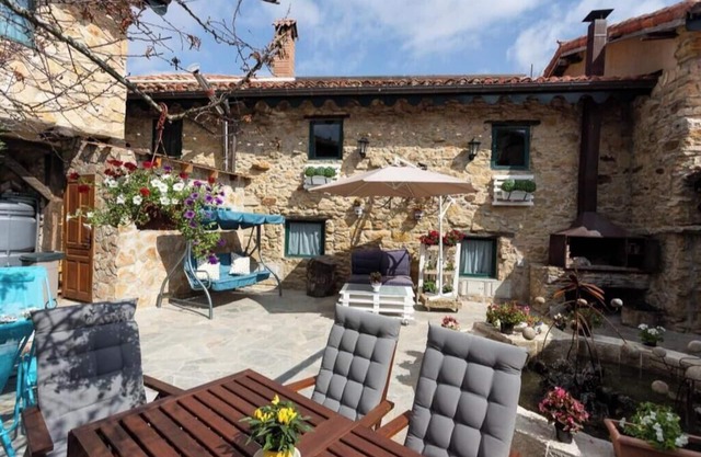 Country House 'Casa Del Valle Perdido 2' with Mountain View, Shared Terrace and Wi-Fi