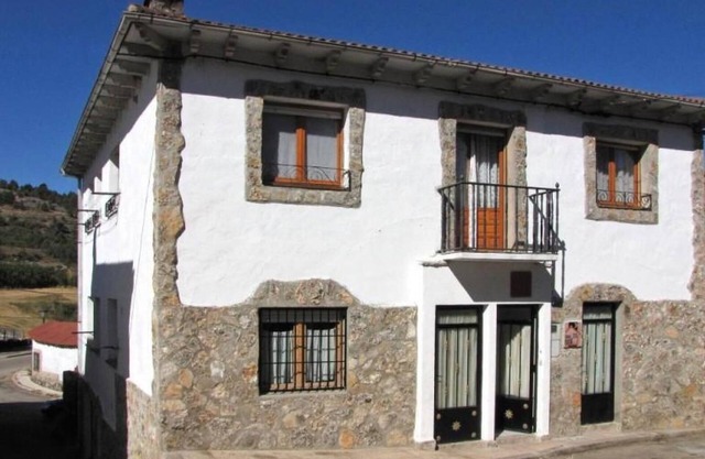 Country House 'El Cerro' with Mountain View and Balcony