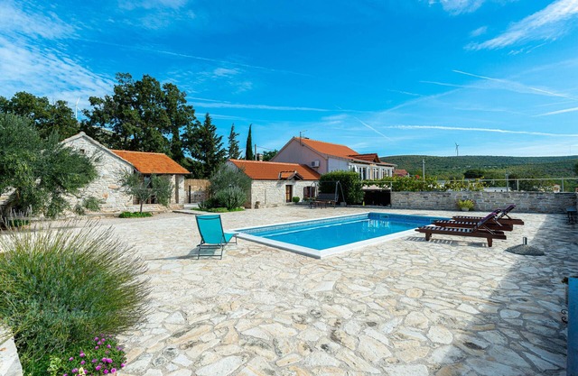 Country House Irena with pool