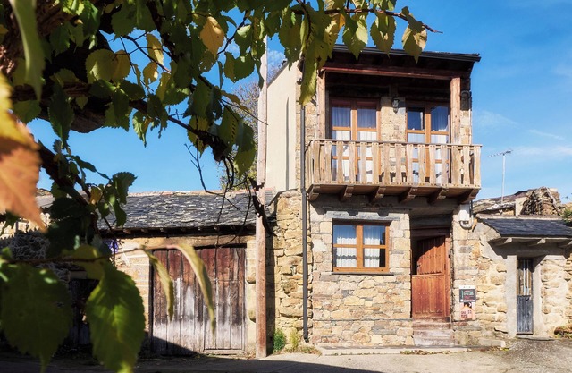 Country House 'La Casa De Anta' with Mountain View, Private Garden and Wi-Fi