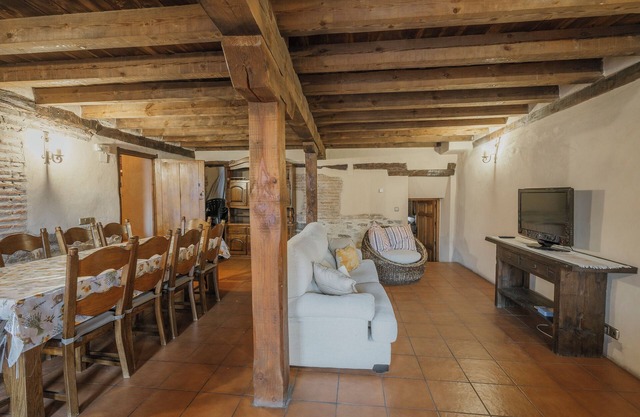 Country House 'La Casería 2' with Private Garden and Wi-Fi