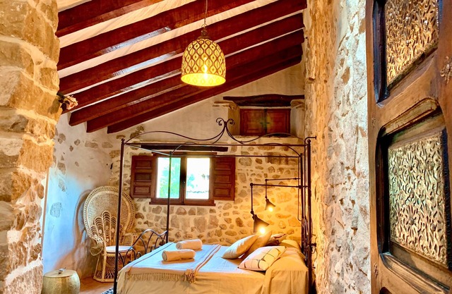 Country House 'La Casuca' with Mountain View, Private Terrace and Wi-Fi