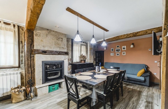 Country House 'La Genciana' with Mountain View and Wi-Fi