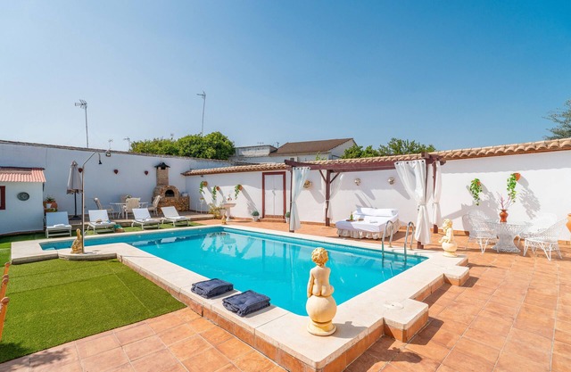 Country House 'Los Mellizos' with Private Pool, Wi-Fi and Air Conditioning