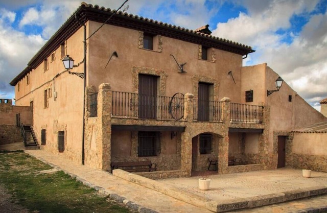 Country House 'Masia Los Camineros' with Mountain View, Private Terrace and Private Garden