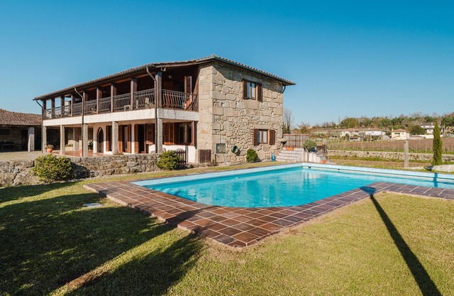 Country House 'Quinta Das Regadas' with Mountain View, Private Pool and Wi-Fi