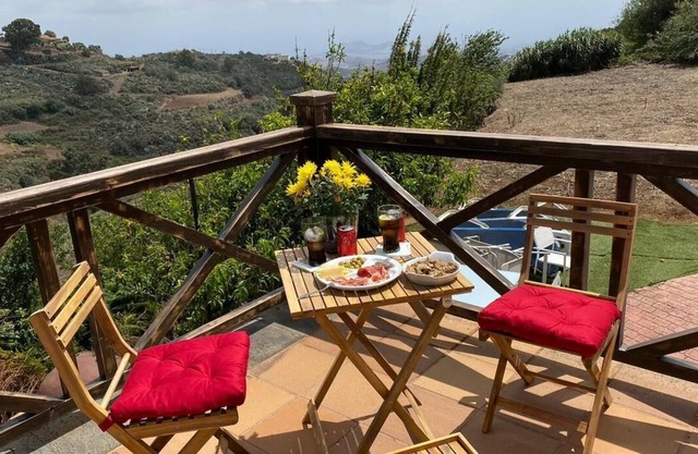 Country House "Rural Suite La Morera" with Sea View, Shared Terrace & Wi-Fi