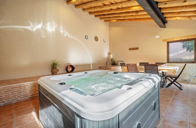 Country House 'Torre Piquer' with Private Garden and Balcony