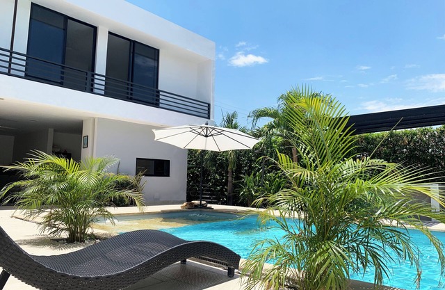 Country house with pool in Girardot