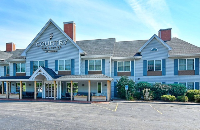 Country Inn & Suites by Radisson, Mount Morris, NY