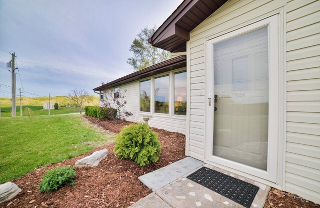 Country Setting & Views - Garage Parking - Fast Wifi