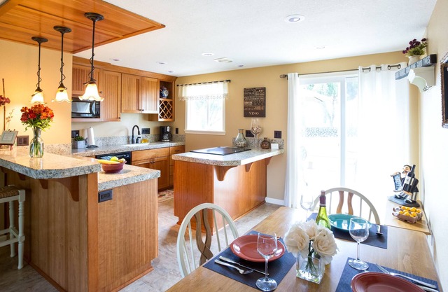 Country View Cottage #1