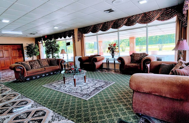 Countryside Inn & Suites