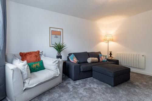 Countryside Stay Near JCB, Peaks & Alton Towers