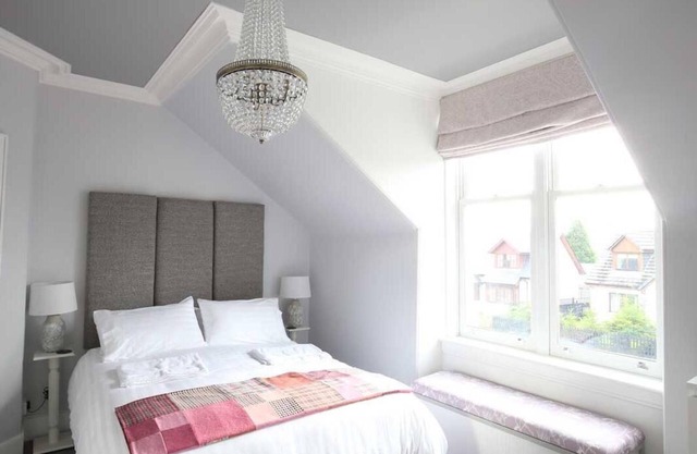 Couples retreat in charming village near Aviemore