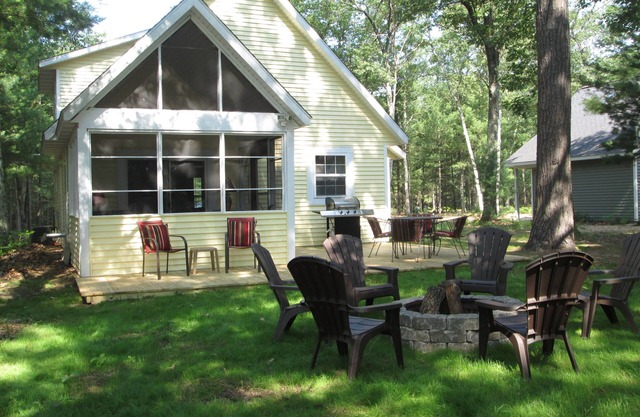Couples Retreat, NEW Hot Tub 2022, ORV, Right From the Front Door